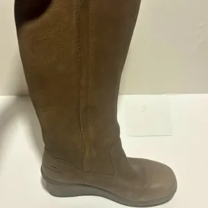 KEEN AKITA Knee High Wedge Boots Brown Suede Womens Size 7.5‎