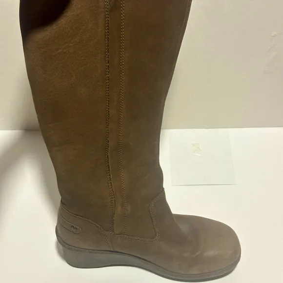KEEN AKITA Knee High Wedge Boots Brown Suede Womens Size 7.5‎