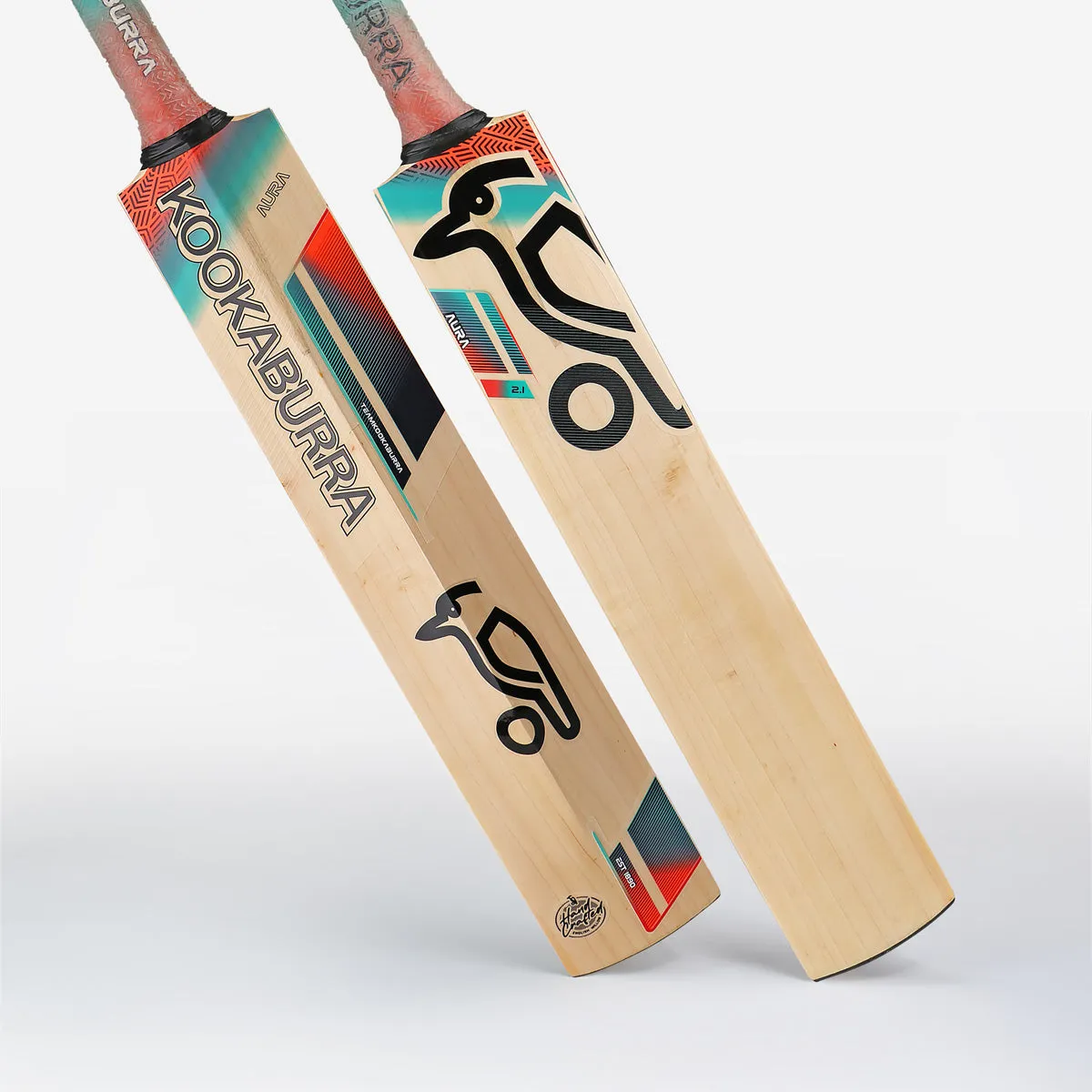 Kookaburra Aura 2.1 Junior Cricket Bat - 2025