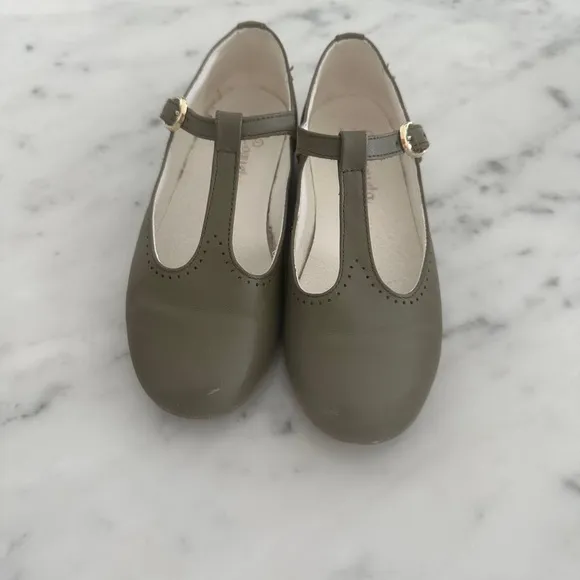 La Coqueta Green T-Strap Mary Jane Shoes size 29 / 11.5 US