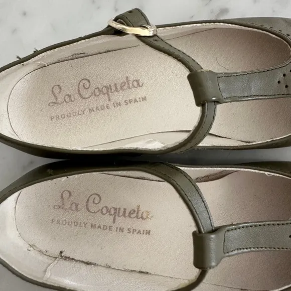 La Coqueta Green T-Strap Mary Jane Shoes size 29 / 11.5 US