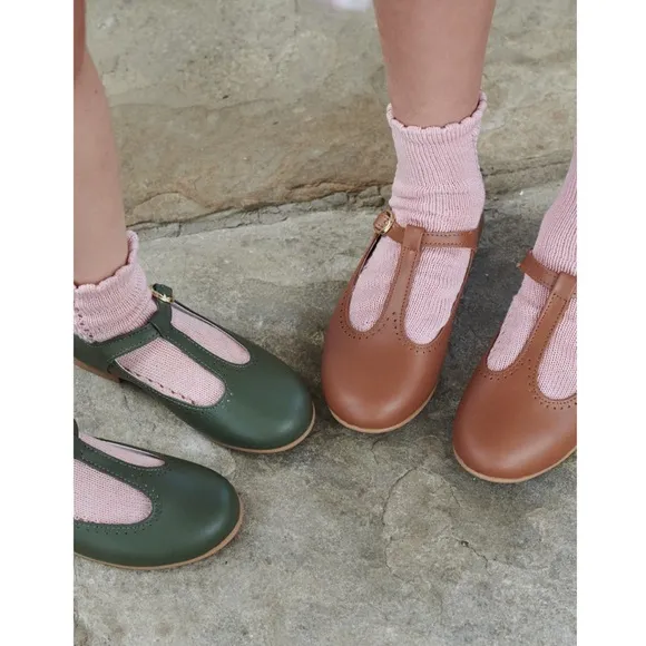 La Coqueta Green T-Strap Mary Jane Shoes size 29 / 11.5 US