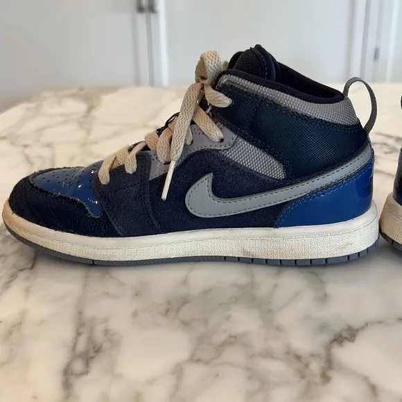 Little Kids Air Jordan 1 Mid SE Craft - Obsidian White Fr Blue - size 1Y w box