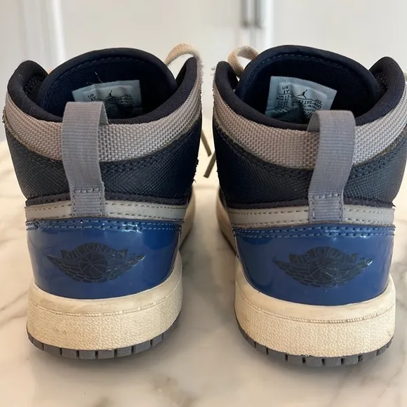 Little Kids Air Jordan 1 Mid SE Craft - Obsidian White Fr Blue - size 1Y w box
