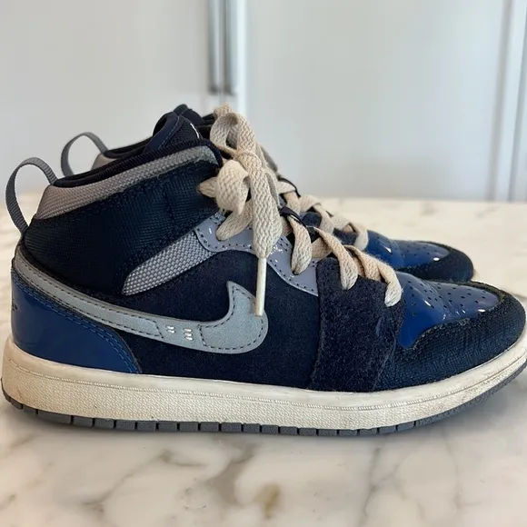 Little Kids Air Jordan 1 Mid SE Craft - Obsidian White Fr Blue - size 1Y w box