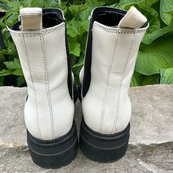 Marc Fisher Padmia White Leather Chelsea Combat Lug Sole Boots 7.5