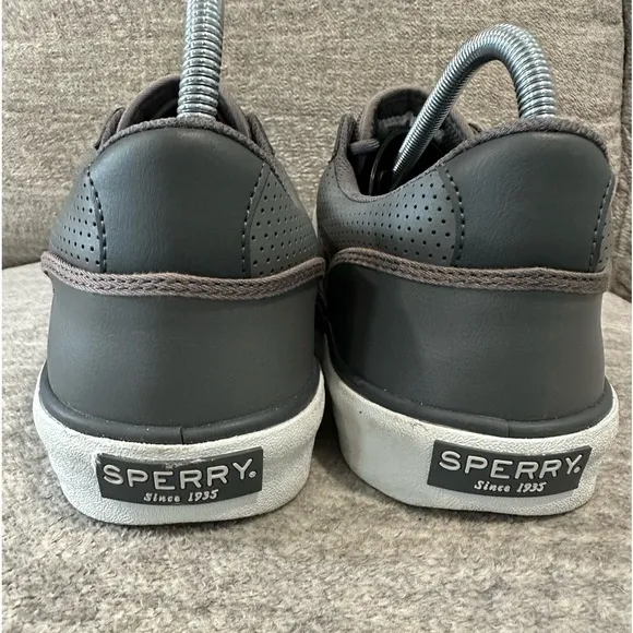 Men’s SPERRY Halyard Retro Lace Up Gray Sneakers Size 10.