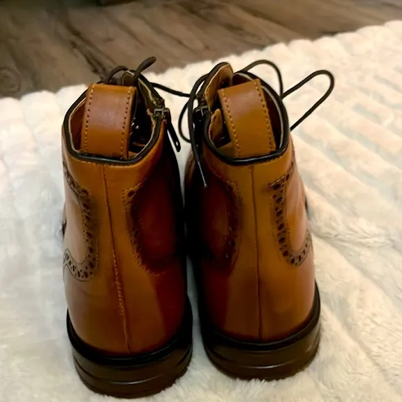 Men’s Steve Madden Wingtip Chukka Boot, Size:10, EUC!!