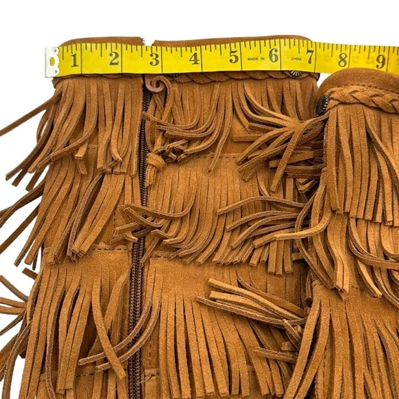 Minnetonka Suede 5 Layer Fringe Boots Size 7