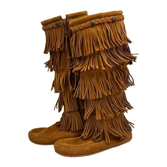 Minnetonka Suede 5 Layer Fringe Boots Size 7