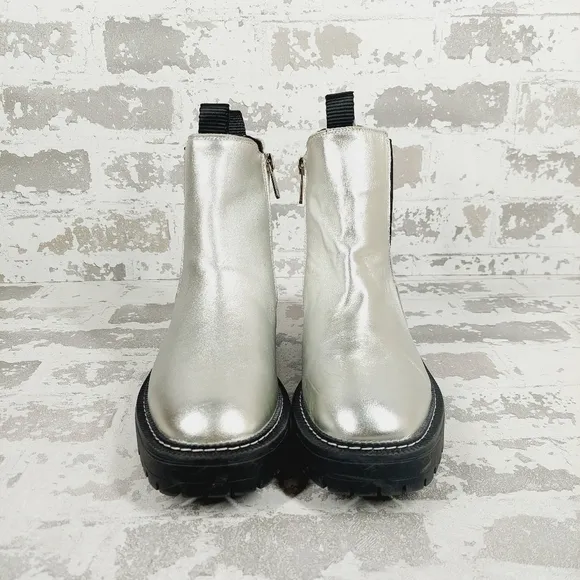 New Sam Edelman Laguna Silver Leather Pull On Chelsea Boots O105