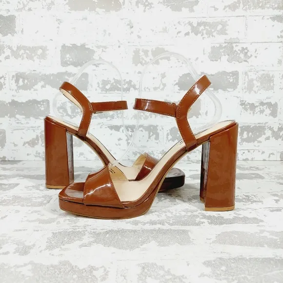 NEW  Steve Madden Persepolis Cognac Patent Ankle Strap Heeled Sandals D482