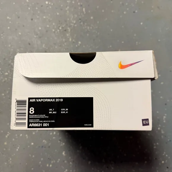 Nike Air VaporMax 2019 Throwback Future Size 8 Sneakers Gray Metallic AR6631-001