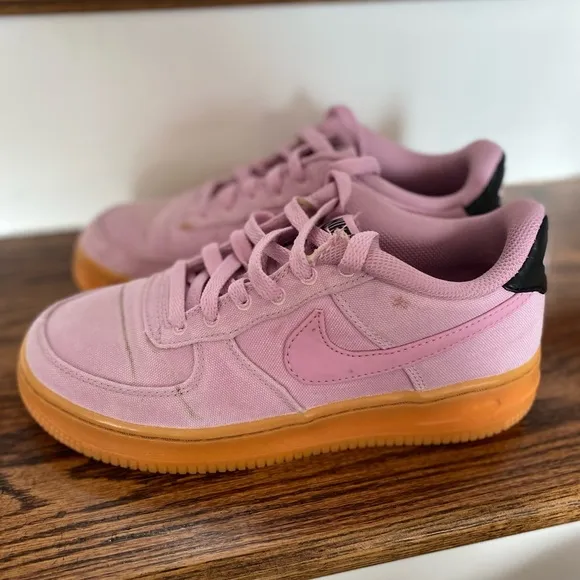 Nike Airforce 1 pink canvas 4.5Y (6.5W)