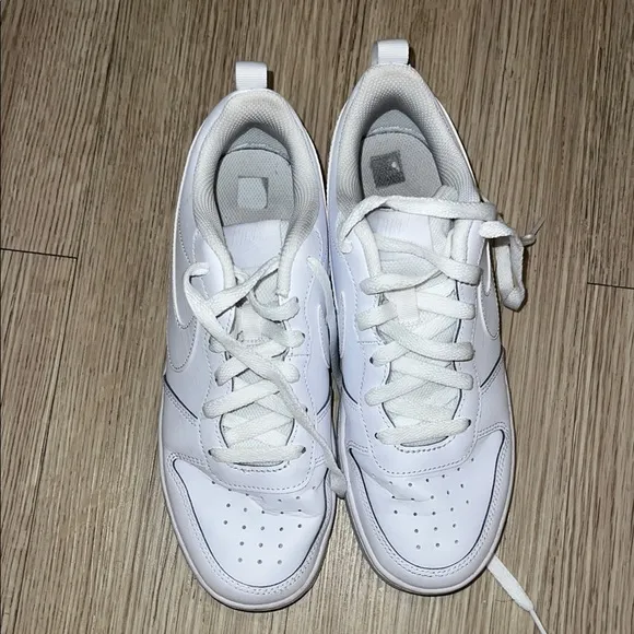 Nike Court Borough Low 2 Size 7youth White Sneakers with Swoosh Logo