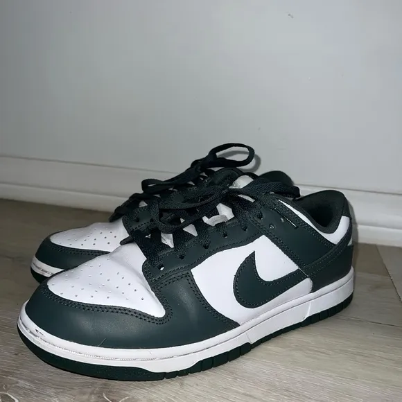 Nike Dunk Low Retro Vintage Green