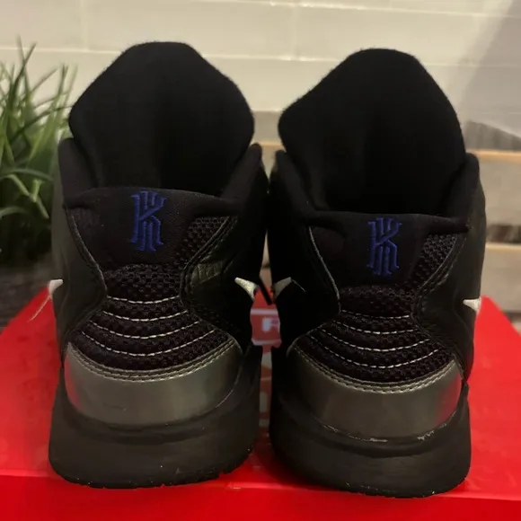 Nike Kyrie Infinity (GS)Black Metallic Silver concord High Top Sneakers Youth