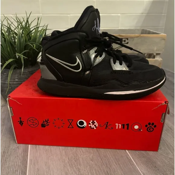 Nike Kyrie Infinity (GS)Black Metallic Silver concord High Top Sneakers Youth