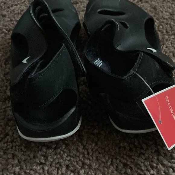 NIKE Sunray Protect 3 (PS) Black White Size 11c