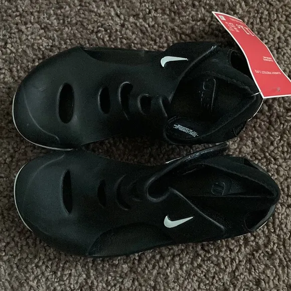 NIKE Sunray Protect 3 (PS) Black White Size 11c