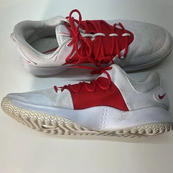 Nike Zoom Hyperdunk White Sneakers with Red Swoosh Size 16.5