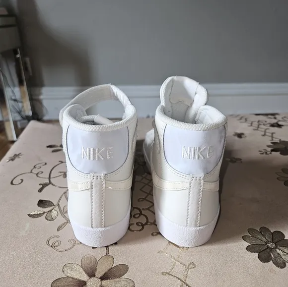 NWOB Blazer MID '77 PS&quot;PALE IVORY&quot;