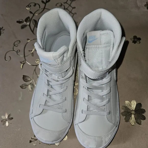 NWOB Blazer MID '77 PS&quot;PALE IVORY&quot;