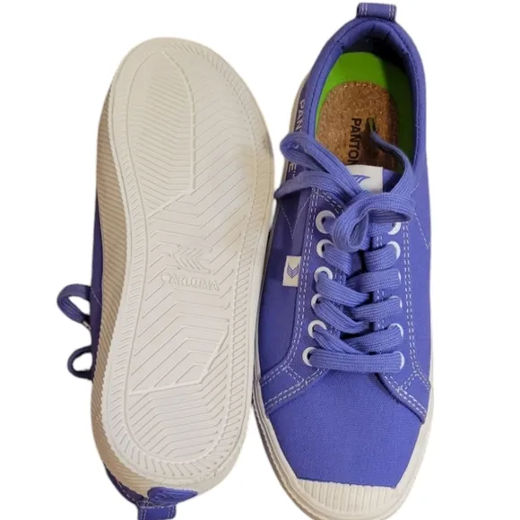 NWOT CARIUMA X Pantone OCA Low Canvas Sneaker Very Peri Purple Cork Insoles 8