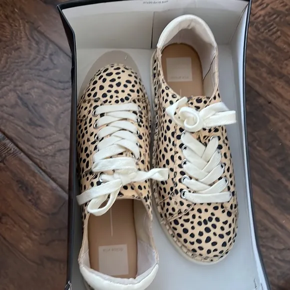 NWT!  Dolce Vita leopard shoes, size women’s 7.5