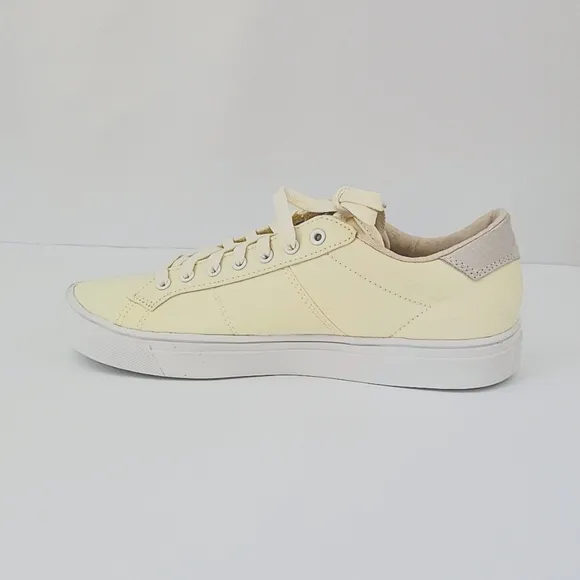Onitsuka Tiger Lawnship 2.0 Sneaker Cream Size 4.5