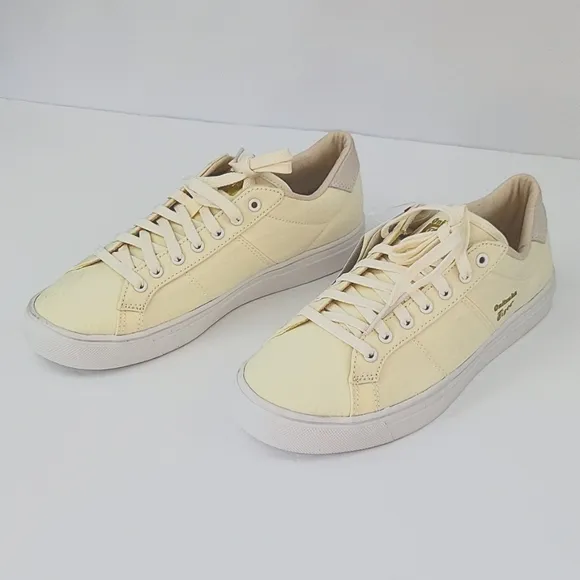 Onitsuka Tiger Lawnship 2.0 Sneaker Cream Size 4.5