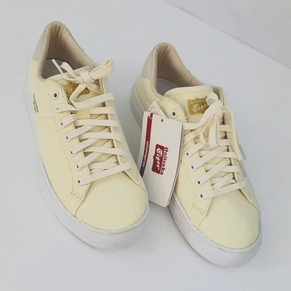 Onitsuka Tiger Lawnship 2.0 Sneaker Cream Size 4.5
