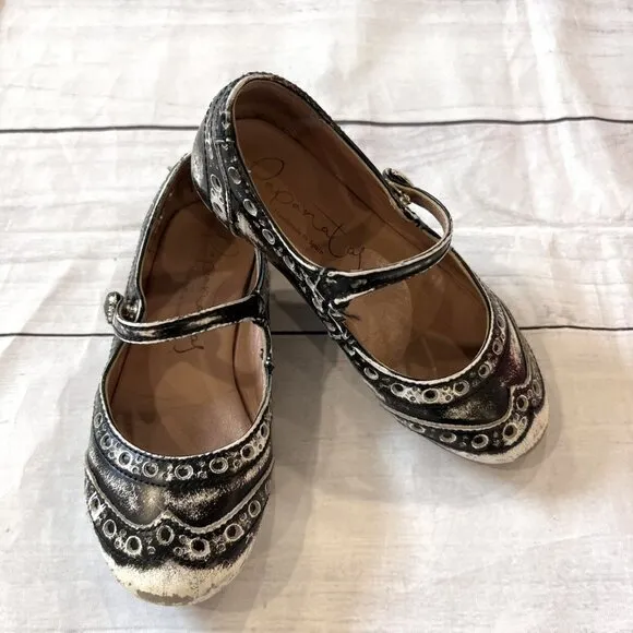 Papanatas By Eli Black &amp; White Brushed Wingtip Shoes