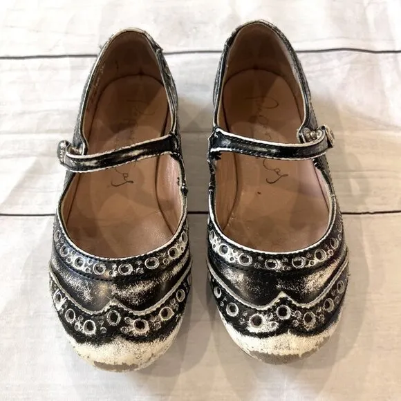 Papanatas By Eli Black &amp; White Brushed Wingtip Shoes