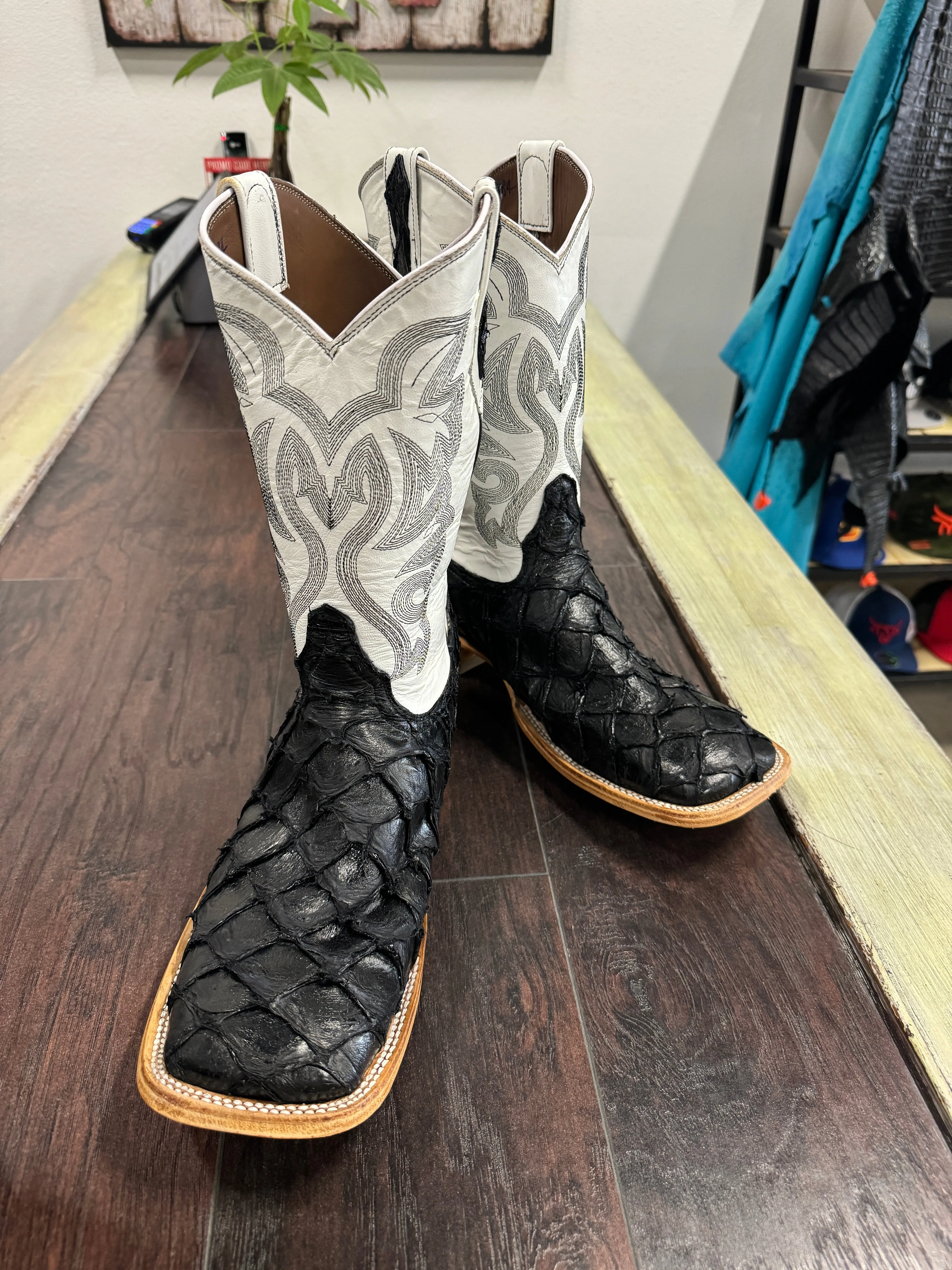 PRR Black Double Seamed Undyed Sole