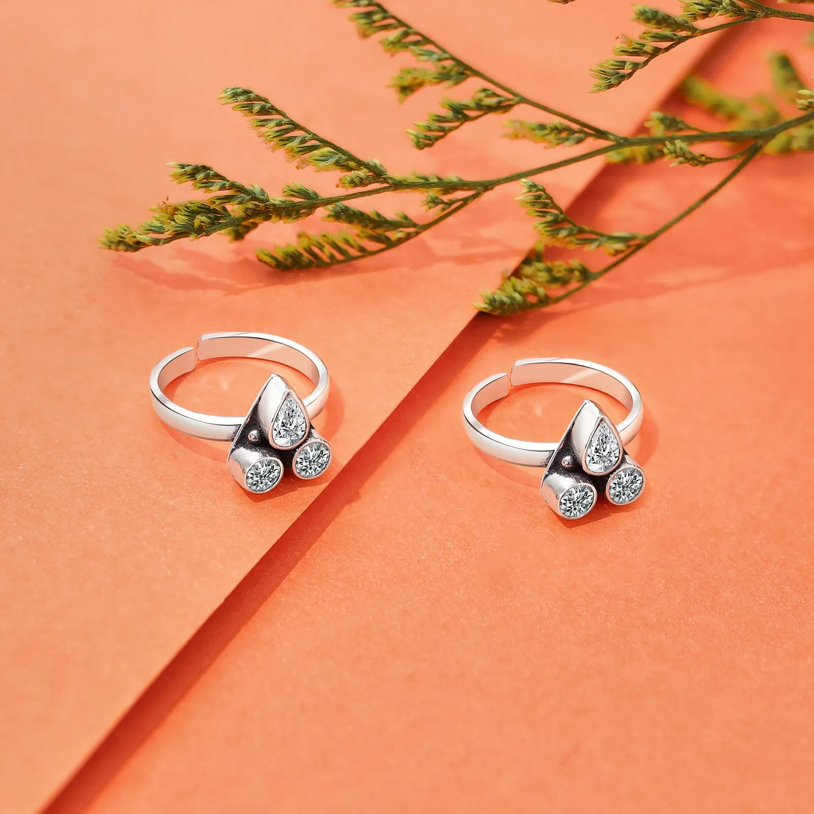 Pure Silver Toe Ring - Rich CZ Stone Bichiya Set