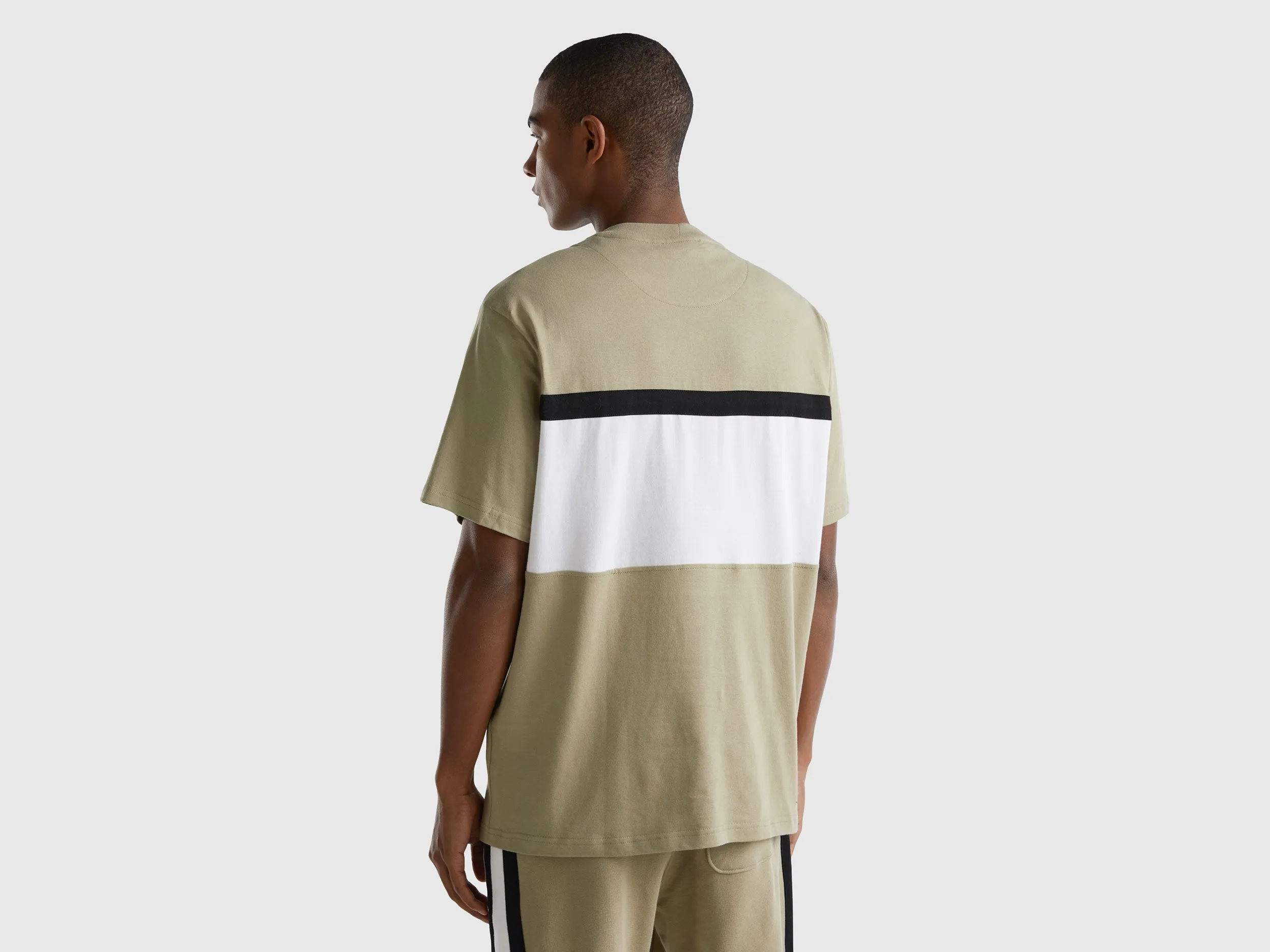 Regular Fit Crew Neck Colorblock T-shirt