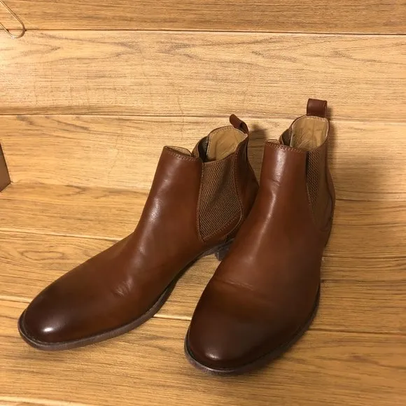 Robert Wayne men cognac brown Chelsea boots, 11.5
