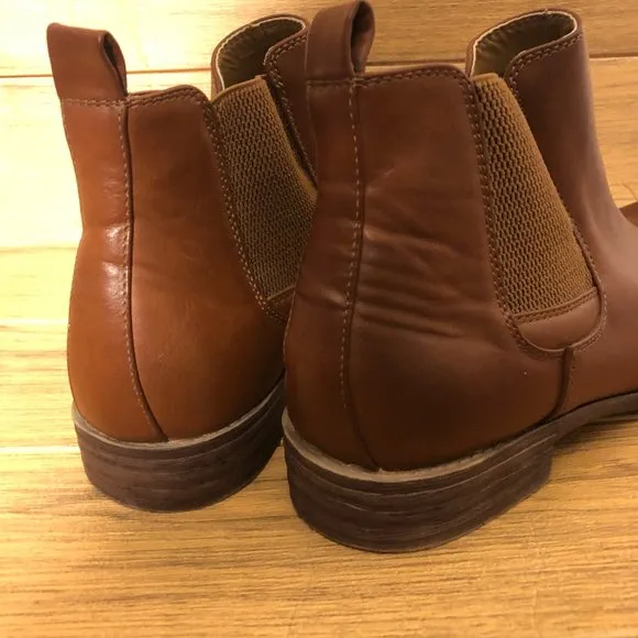 Robert Wayne men cognac brown Chelsea boots, 11.5