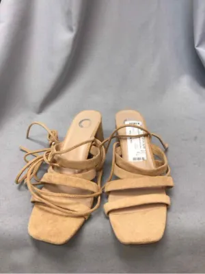 SIZE 9 1/2 Ladies SHOES