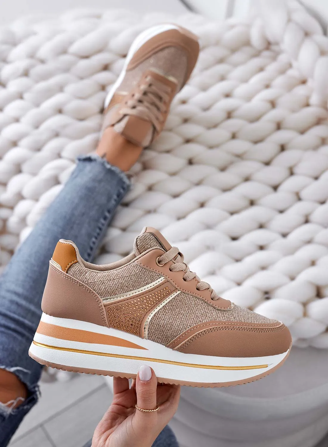 Sneakers fango con inserti glitter