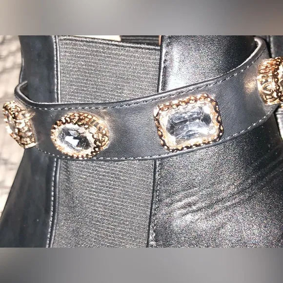 Steve Madden Black Amulet Chunky Rhinestone Studded Boots Size 10M- EUC