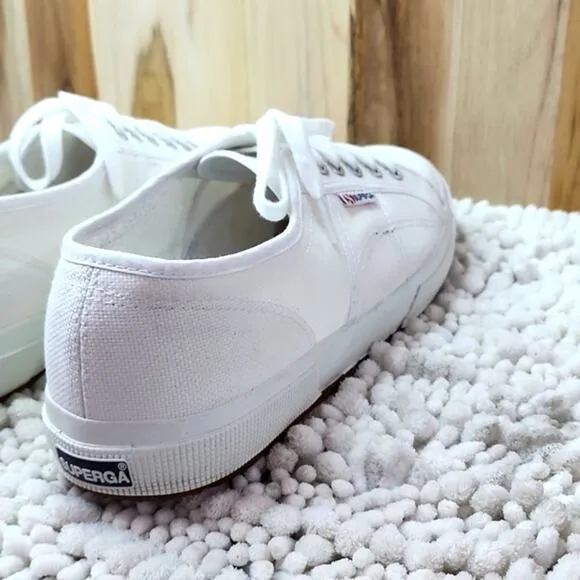 SUPERGA CLASSIC WHITE COOL 😎 SNEAKERS/ NEW BUT HAVE SOME STORE WEAR M/ 13 🔥