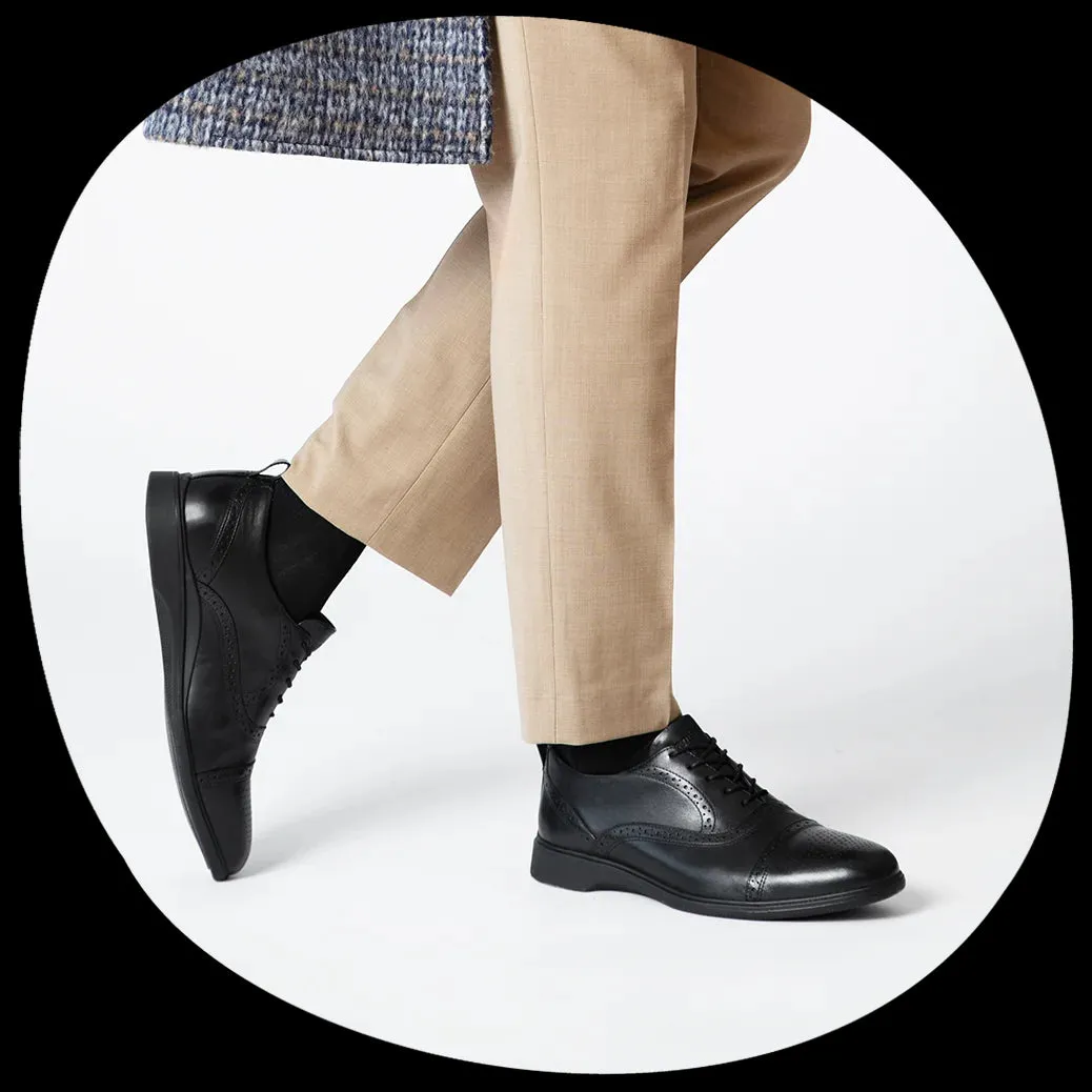THE CAP-TOE