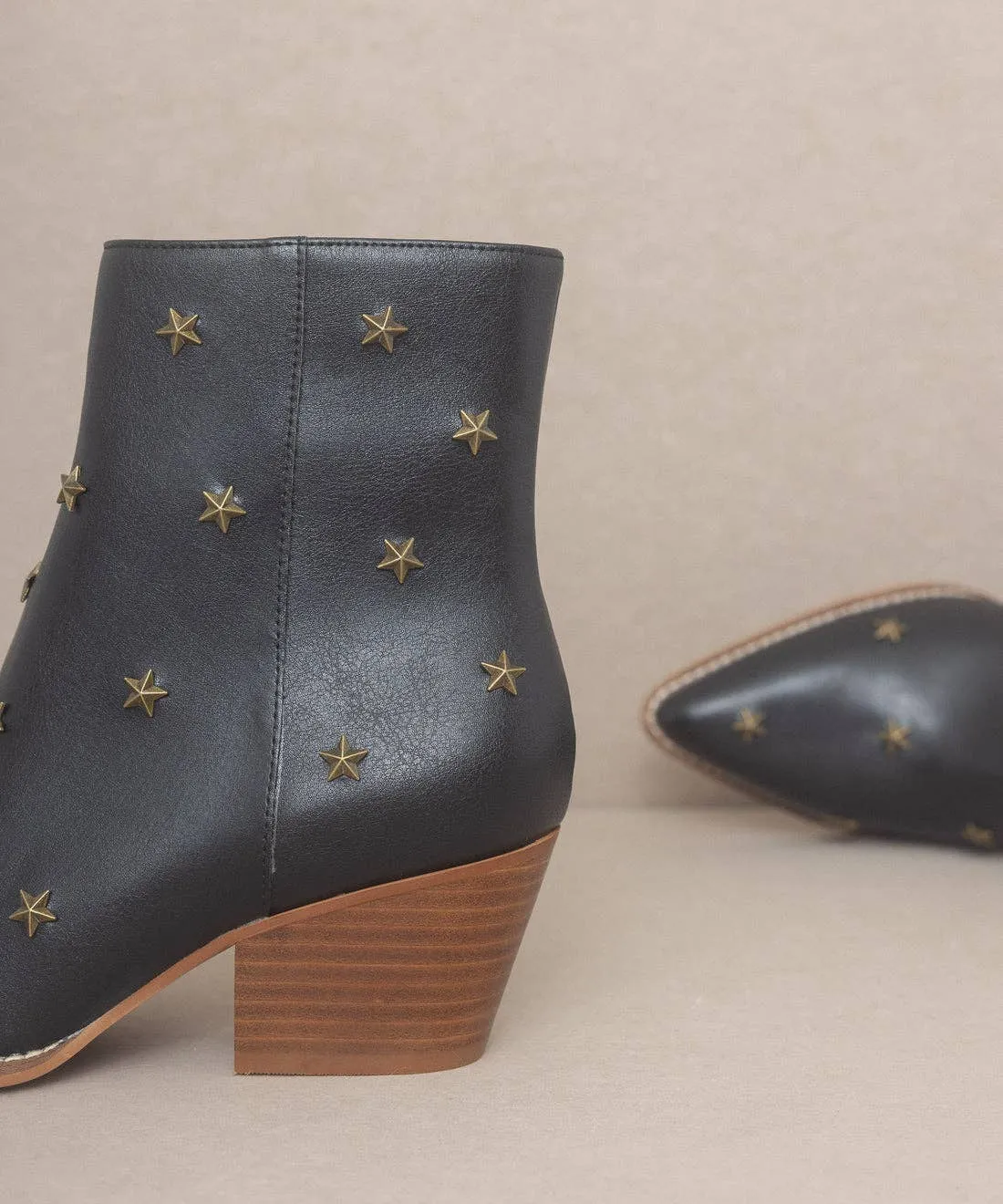 The Ivanna Black | Metal Star Studded Western Boot