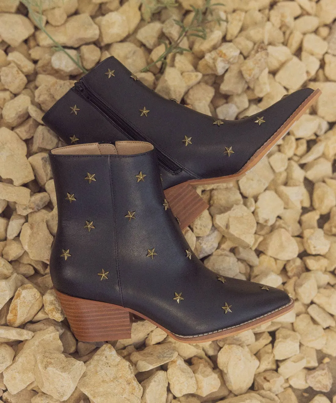 The Ivanna Black | Metal Star Studded Western Boot