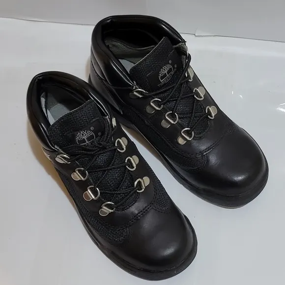 Timberland Black Chukka Field Boots Size 2.5 Youth