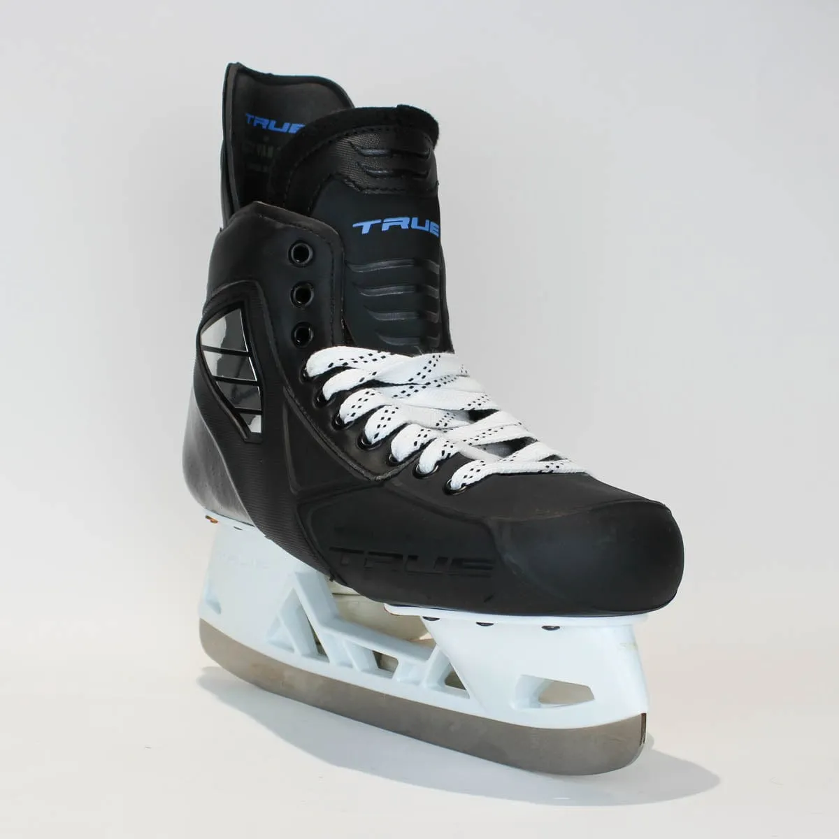 TRUE Player Senior Hockey Skates - Pro Stock - VH Holder - Size 9