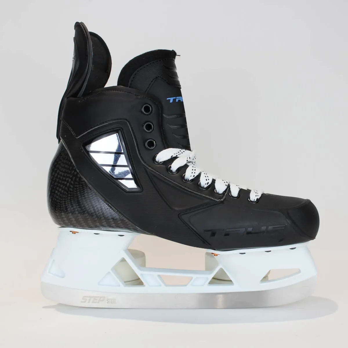 TRUE Player Senior Hockey Skates - Pro Stock - VH Holder - Size 9