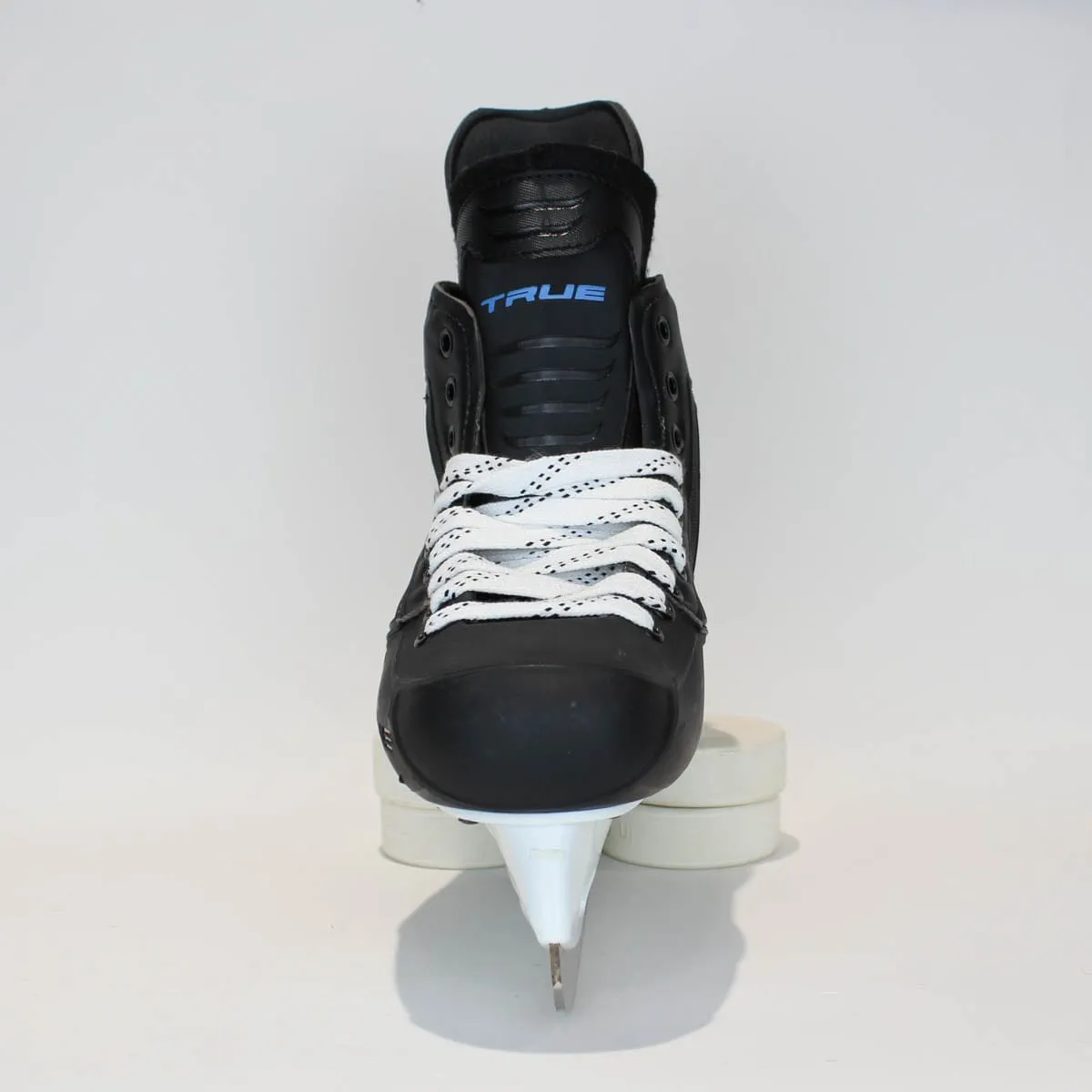 TRUE Player Senior Hockey Skates - Pro Stock - VH Holder - Size 9
